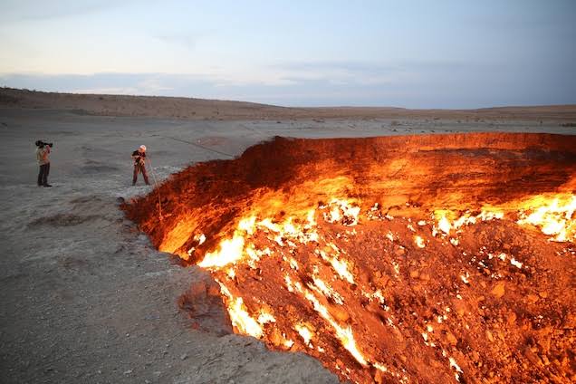 1651685025 674 حُفرة دارفازا الغازيّة حفرة جهنم في تُركمانستان